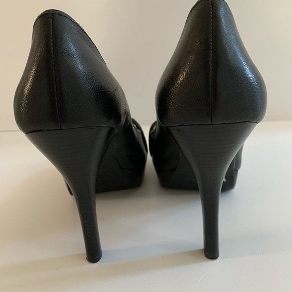 Michael Kors Shoes, Size 7M, Black Leather - Picture 3 of 5